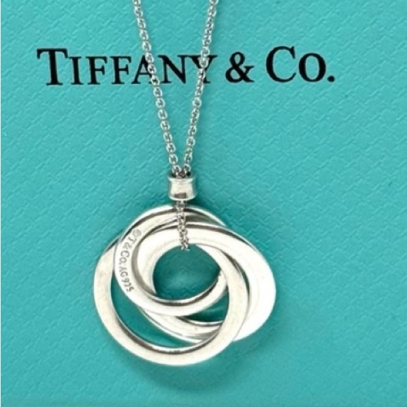 Authentic Tiffany & Co 1837 Interlocking 3 Circles Pendant Necklace. - Picture 13 of 16